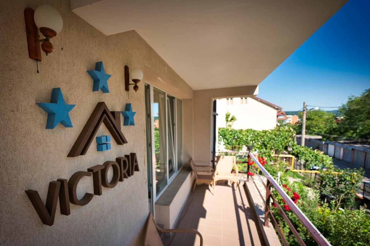 Vila Victoria Ramnicu Valcea Exterior photo