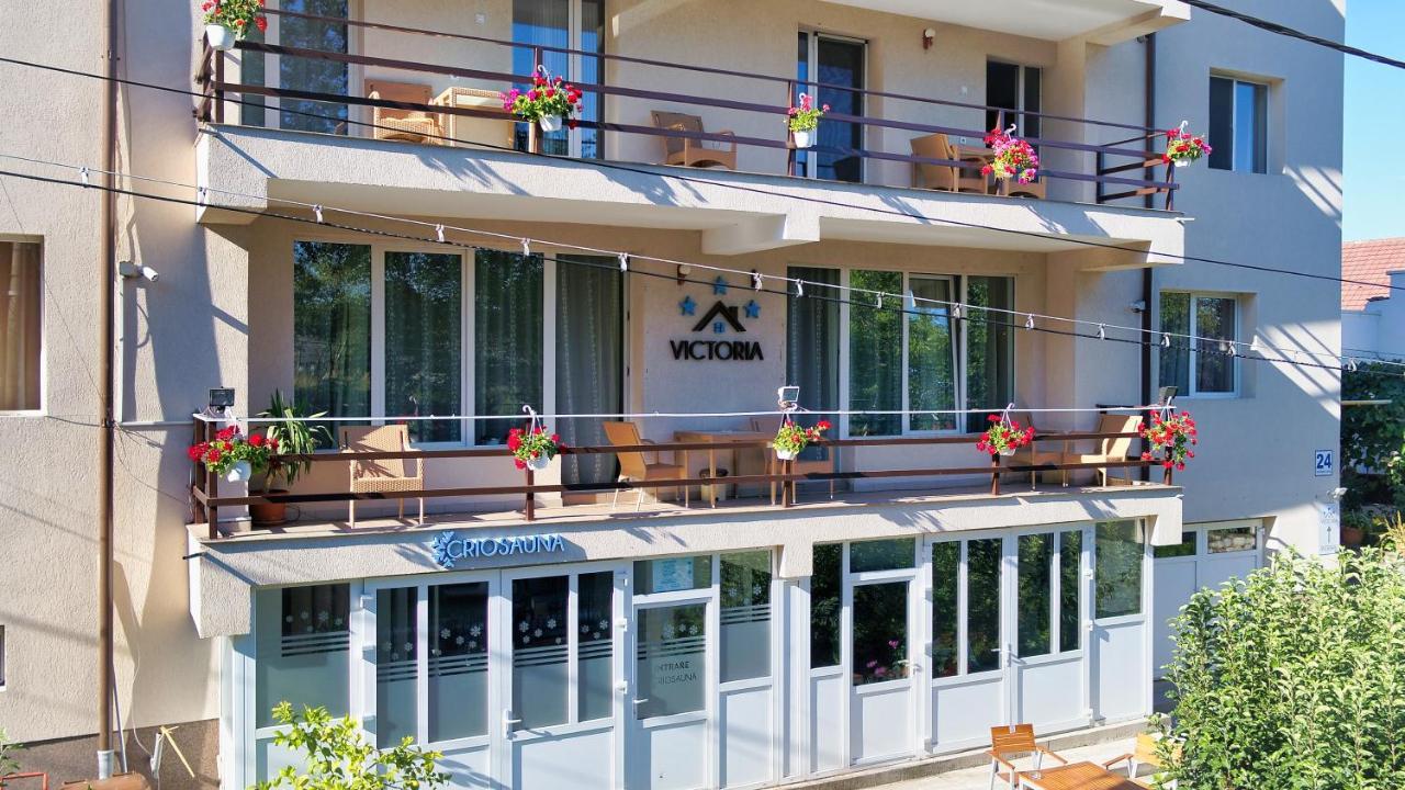 Vila Victoria Ramnicu Valcea Exterior photo